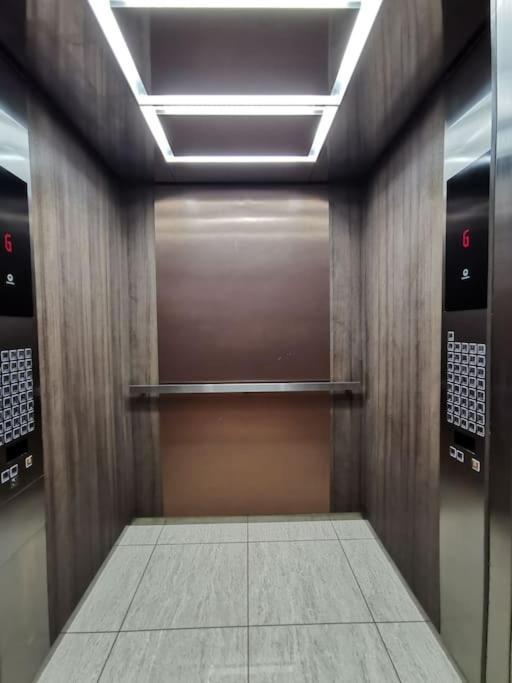 C3014 Almas Muji Studio100Mbpsnetflix By Stay Nusajaya  Kültér fotó